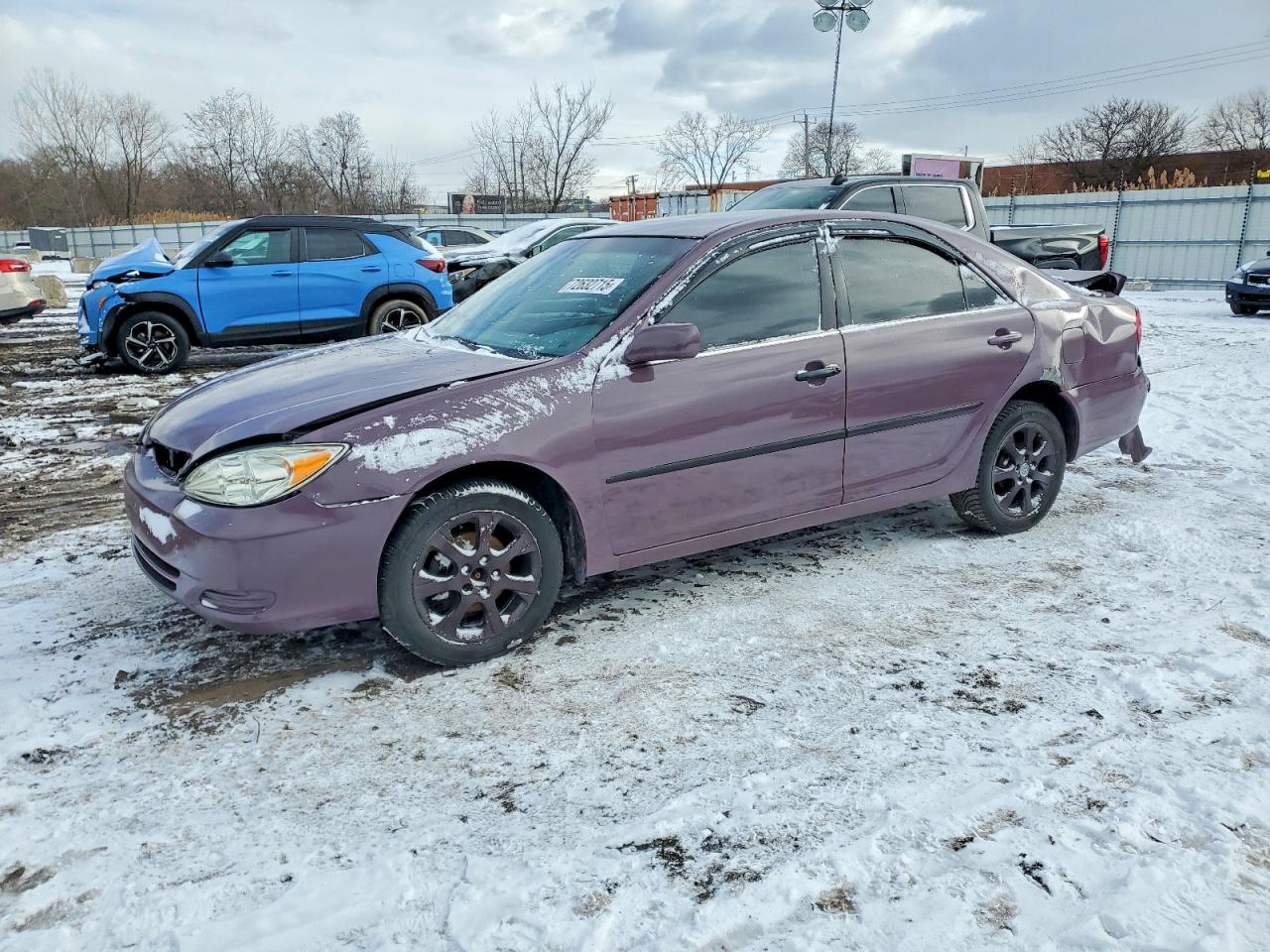 Salvage Toyota Camry Image