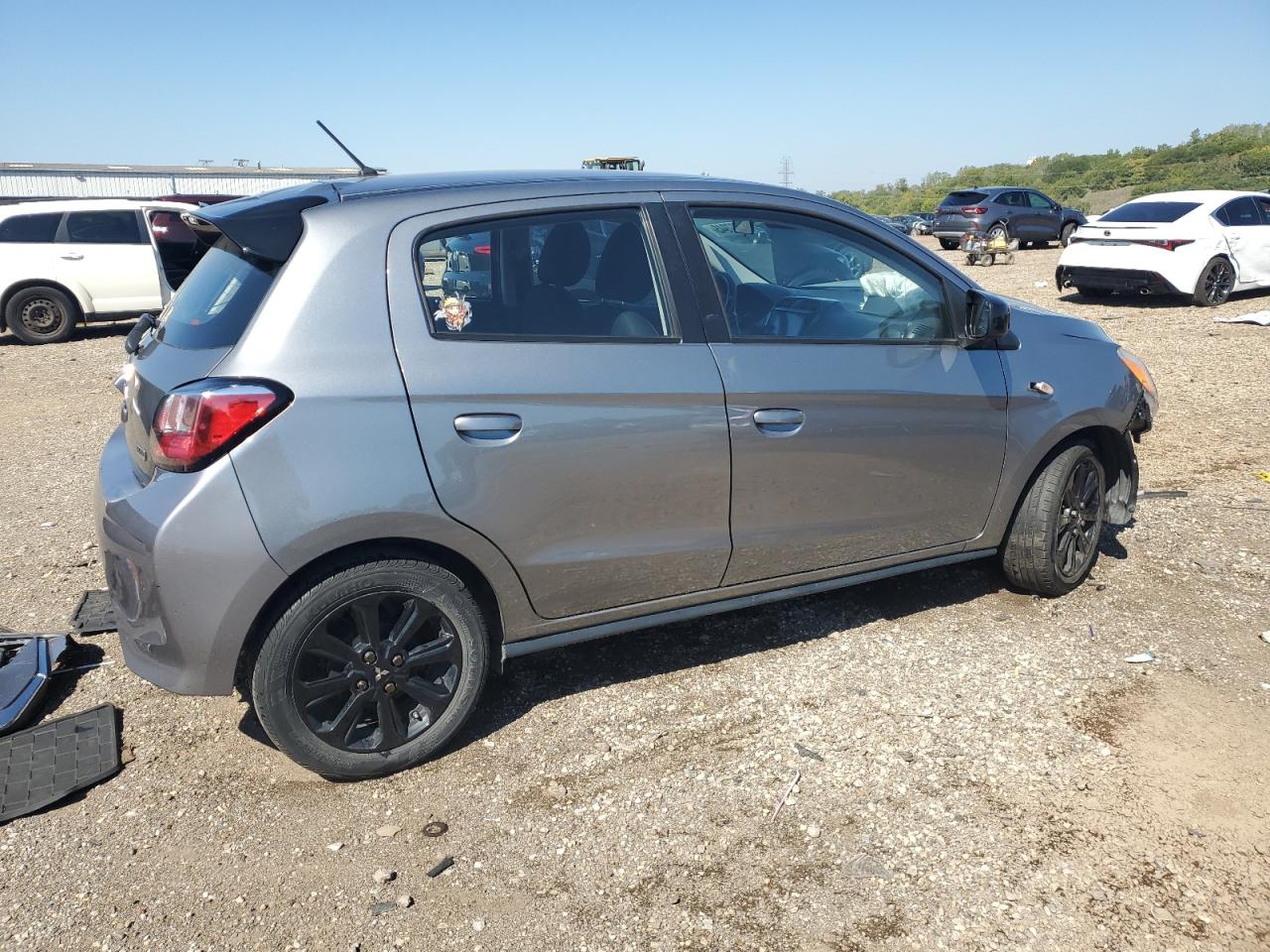 Mitsubishi Mirage Se