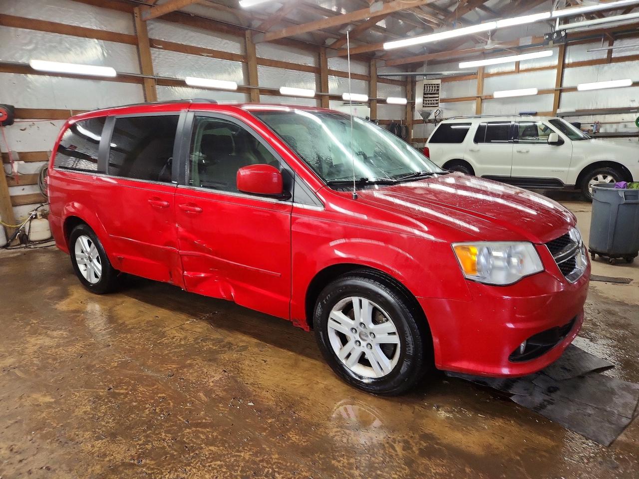 Dodge Caravan Crew