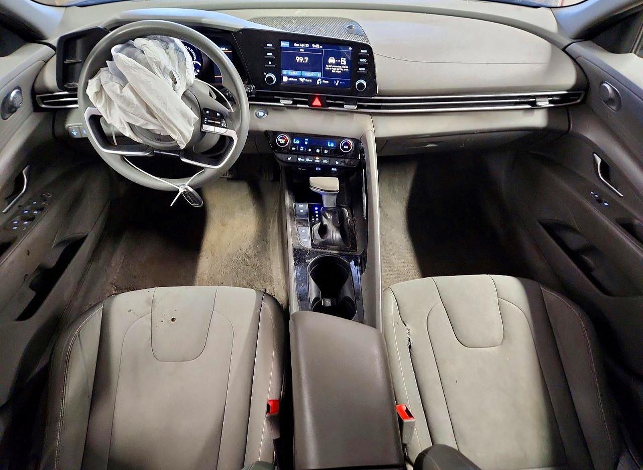 Hyundai ELANTRA Blue