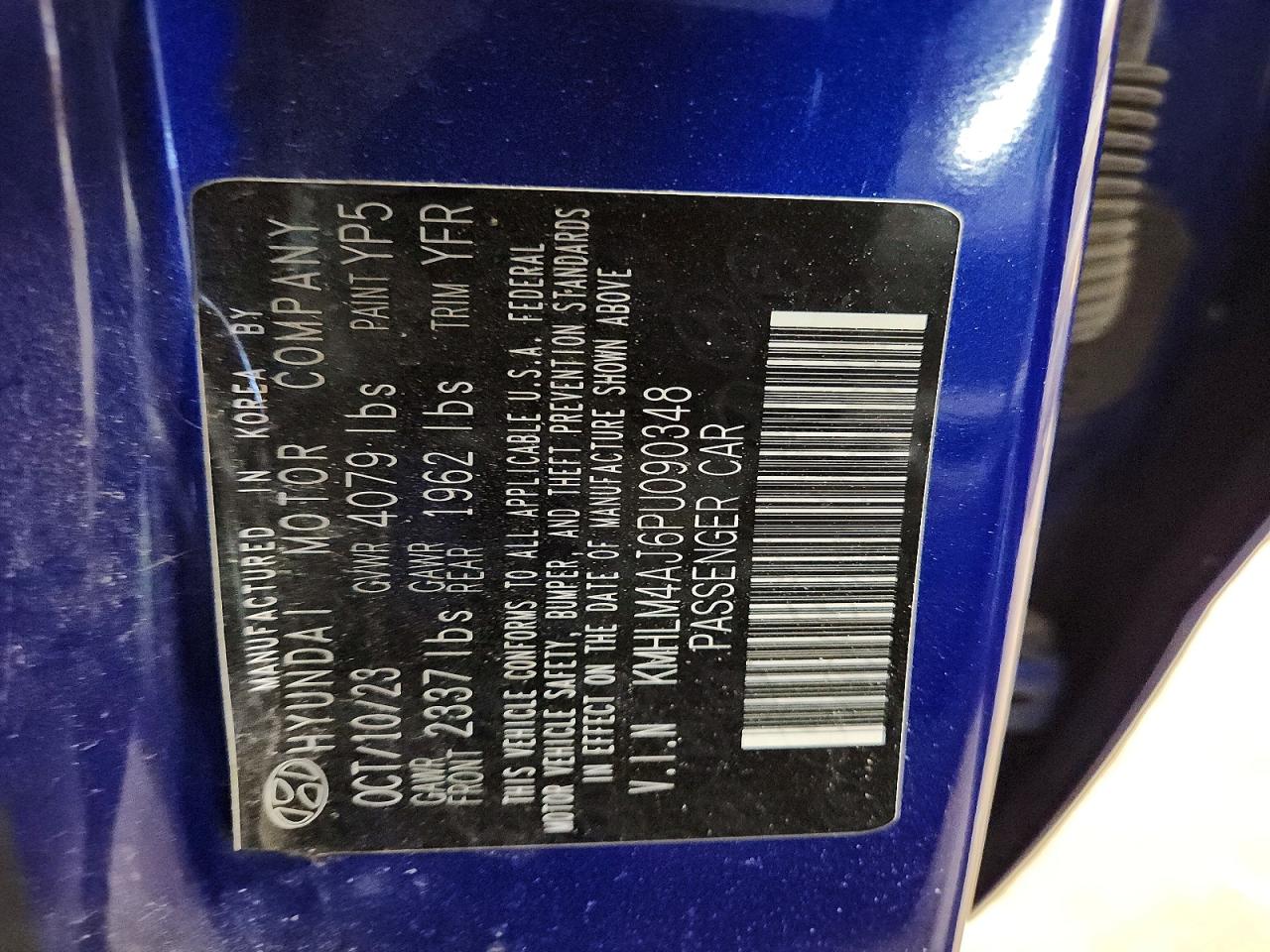 Hyundai ELANTRA Blue
