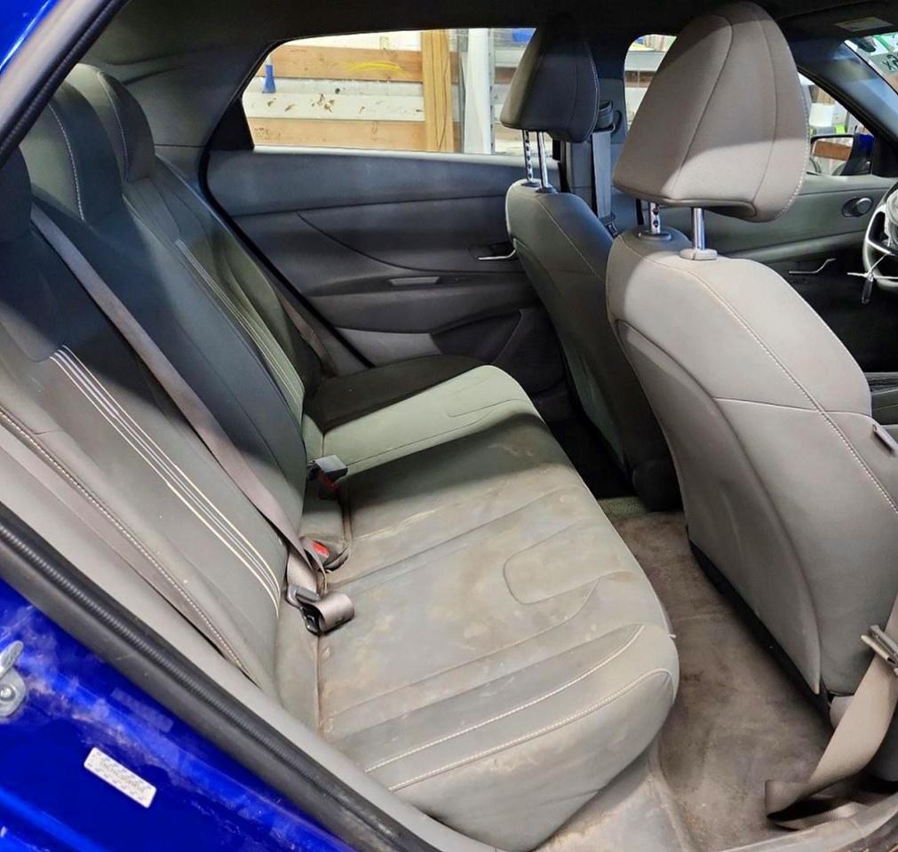 Hyundai ELANTRA Blue