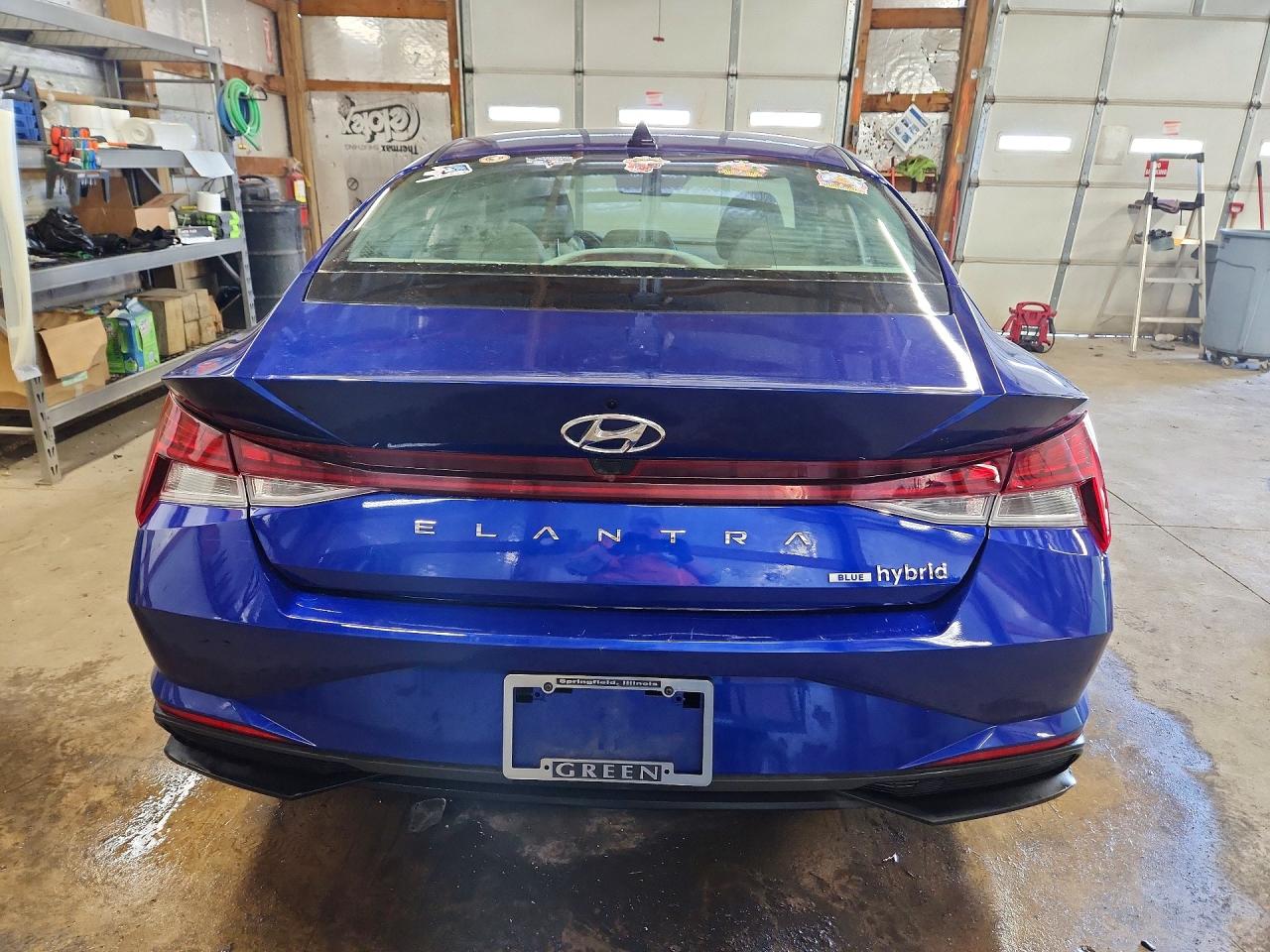 Hyundai ELANTRA Blue