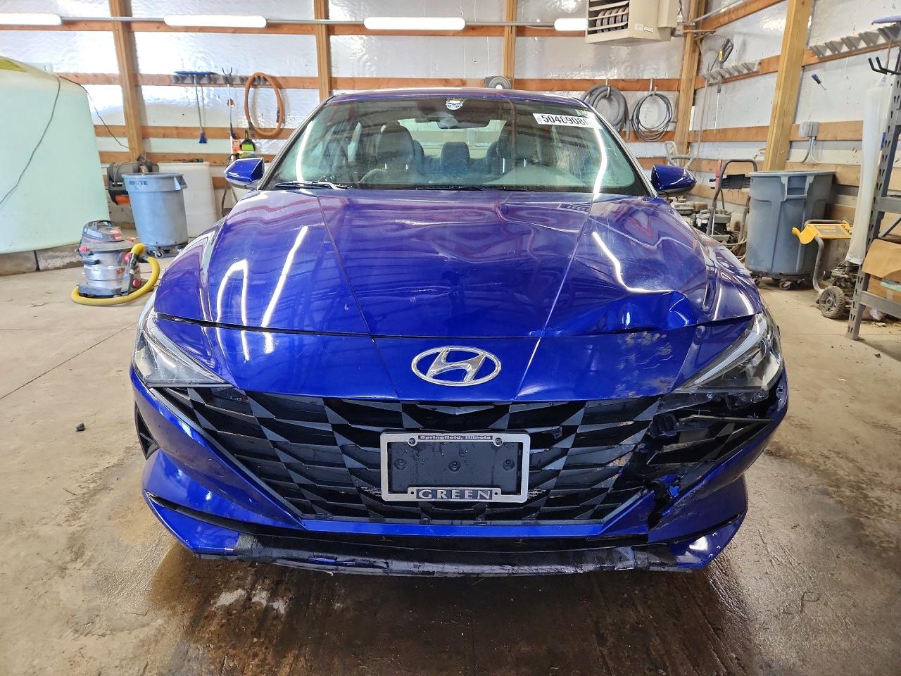 Hyundai ELANTRA Blue