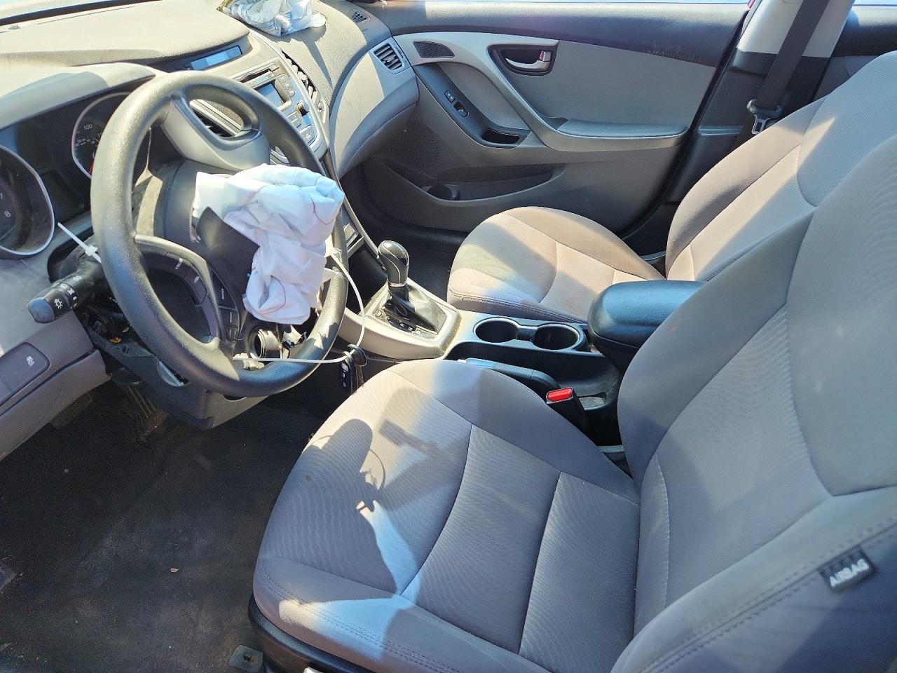 Hyundai ELANTRA Se