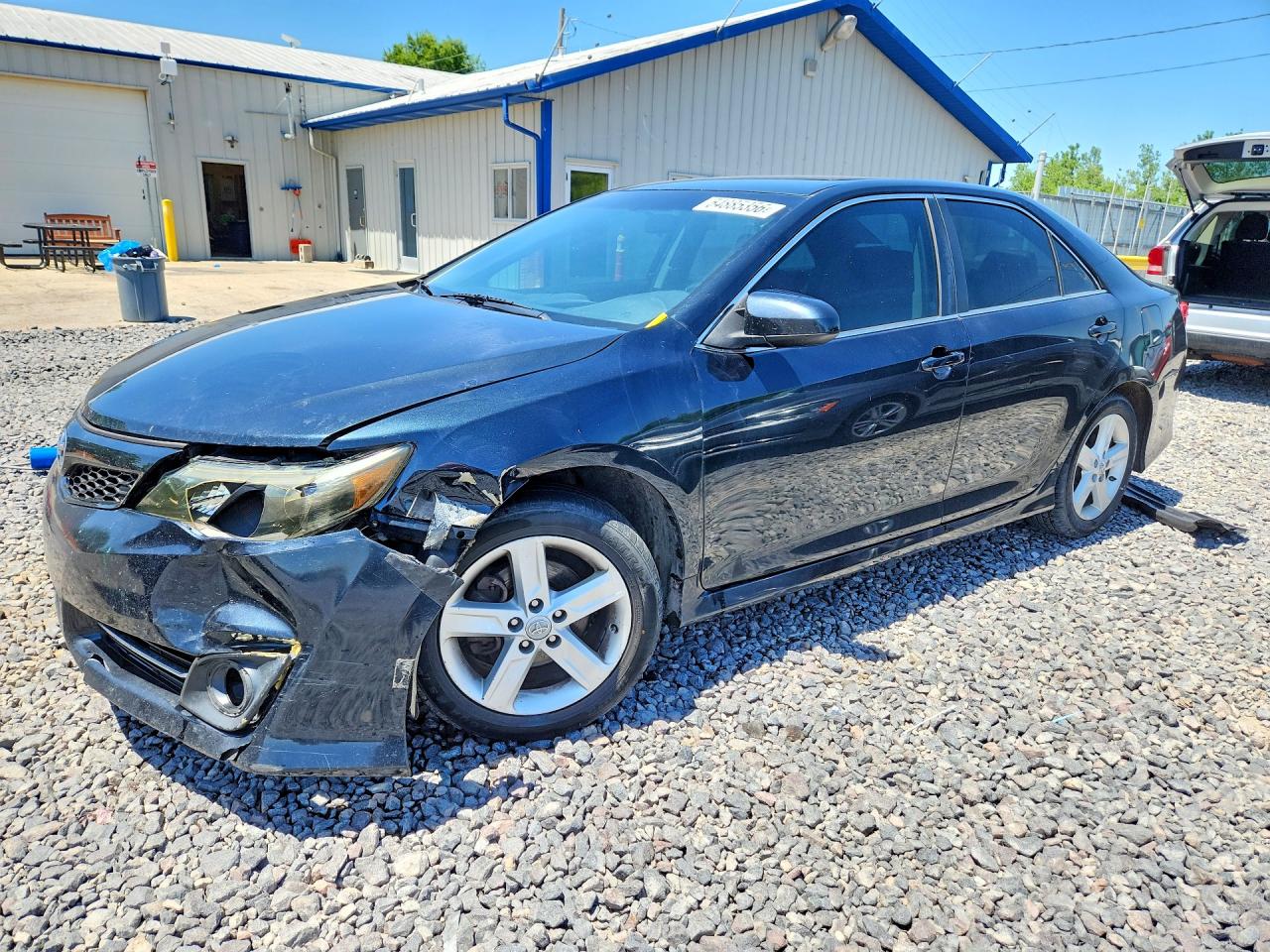 Salvage Toyota Camry Image