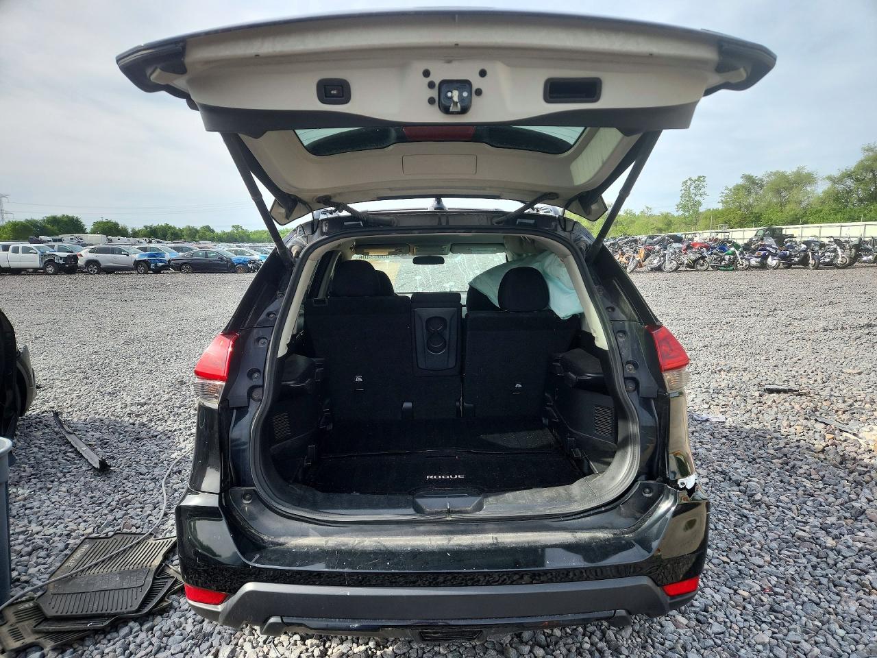 Nissan Rogue Sv