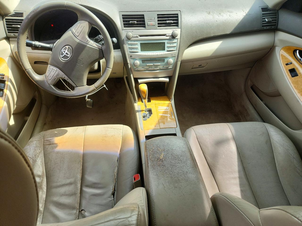 Toyota Camry Xle V6