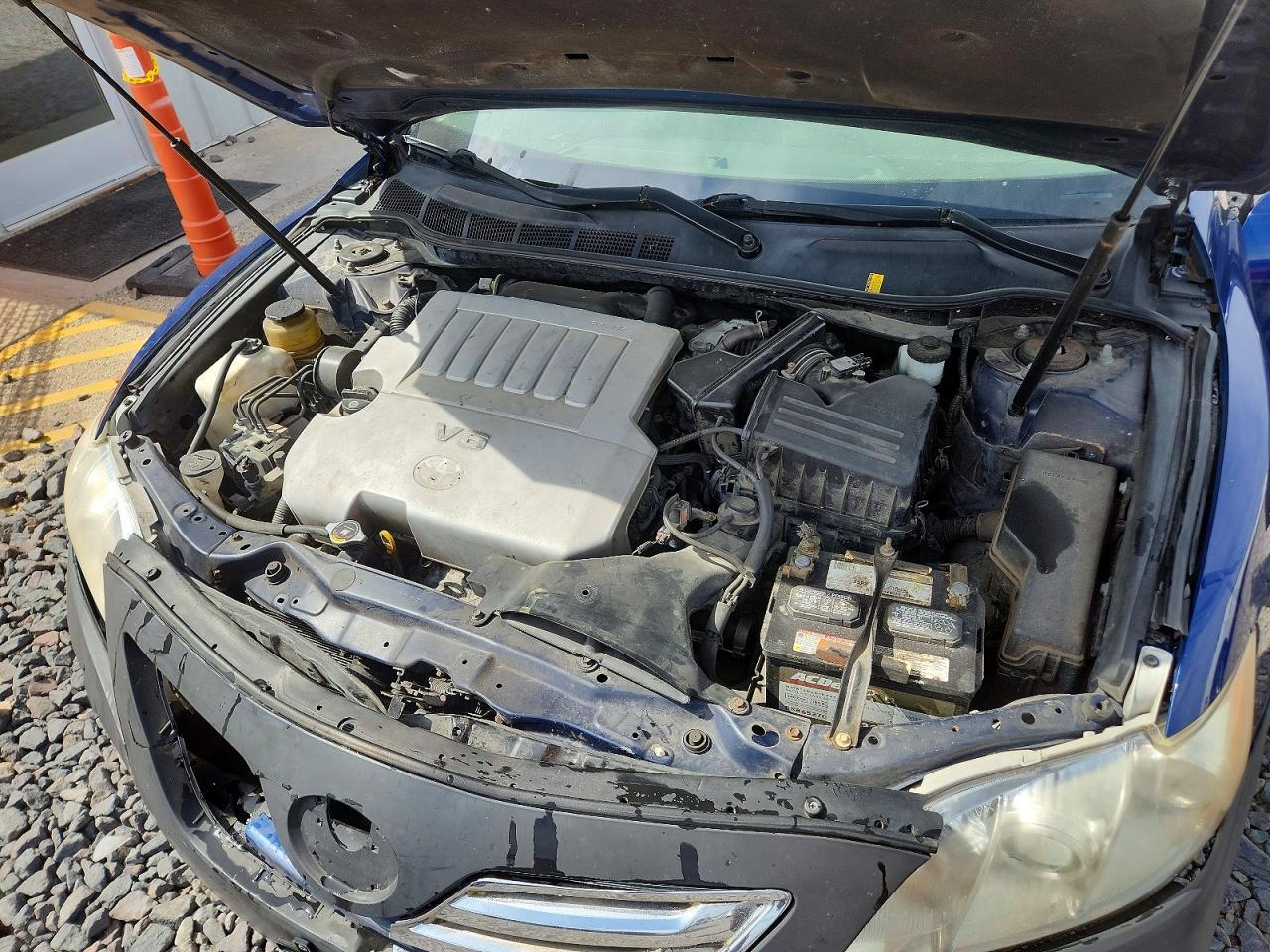 Toyota Camry Xle V6