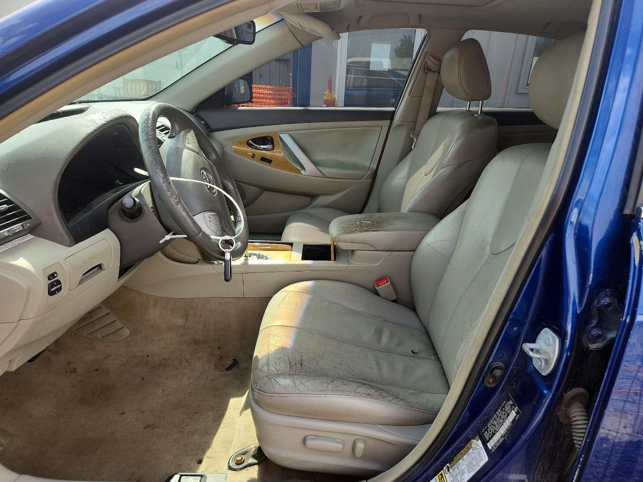 Toyota Camry Xle V6