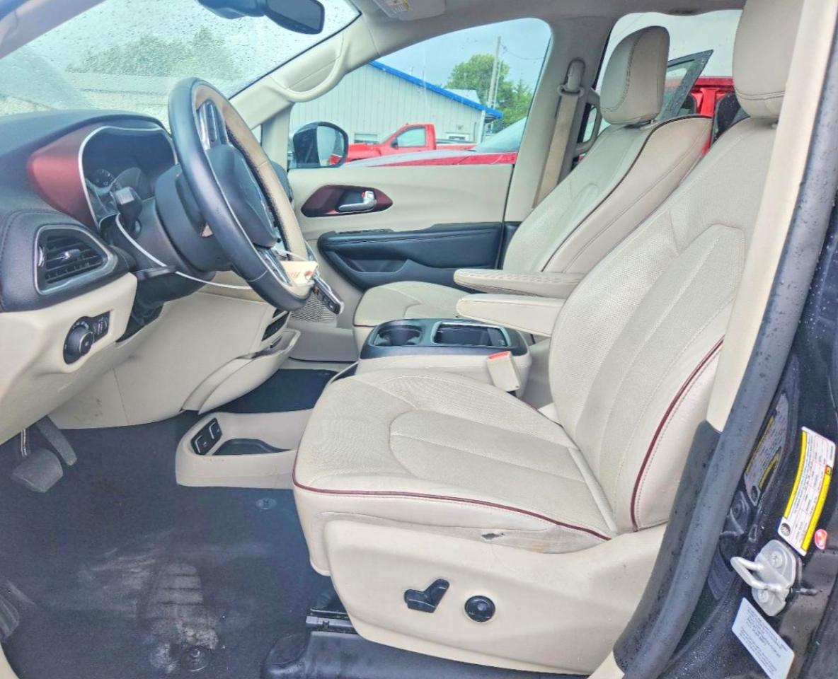 Chrysler Pacifica Limited