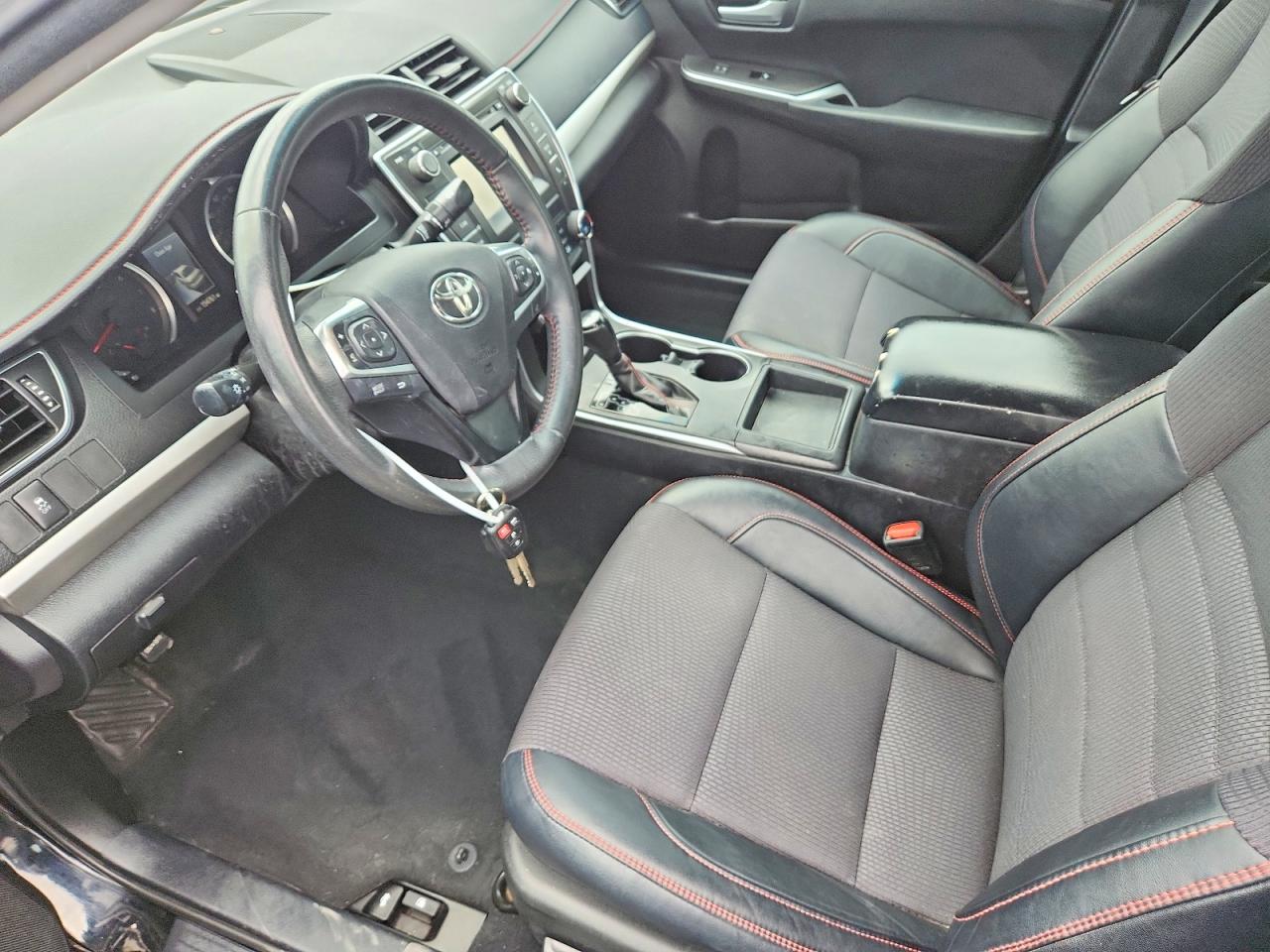 Toyota Camry Se