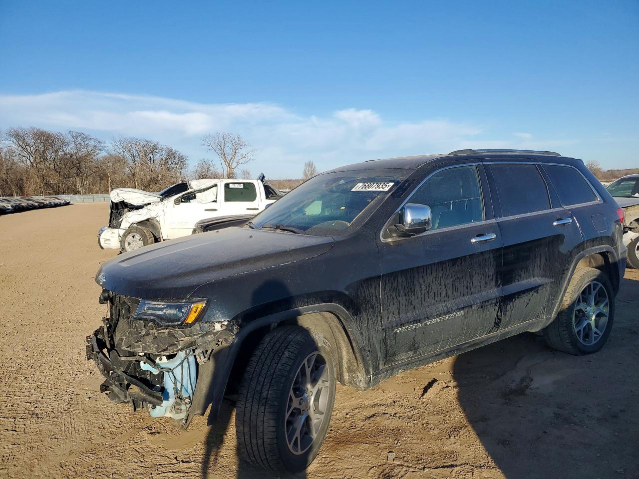 Salvage Jeep Grand Cherokee Image