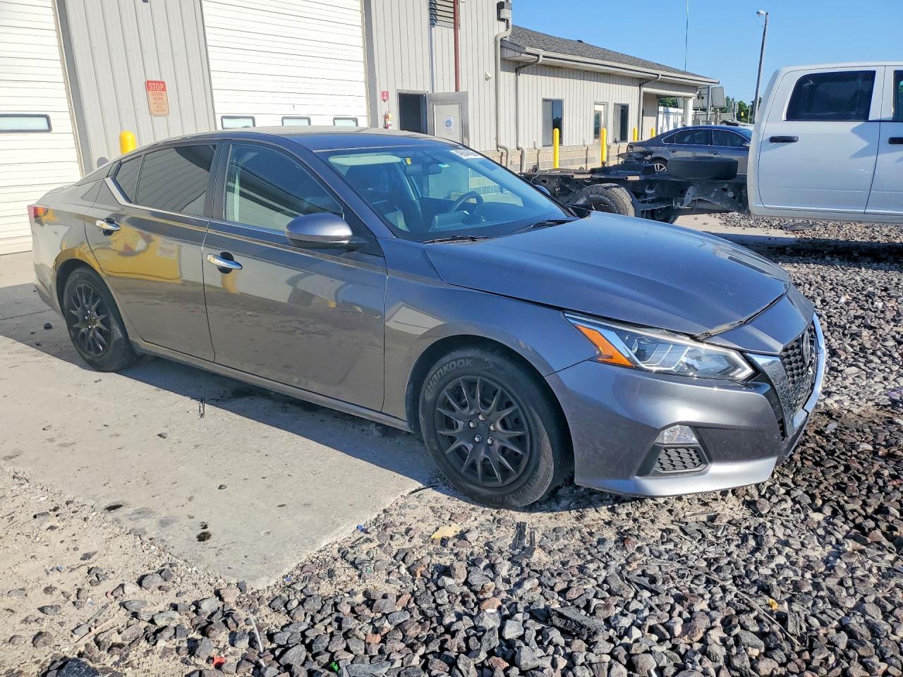 Nissan Altima S