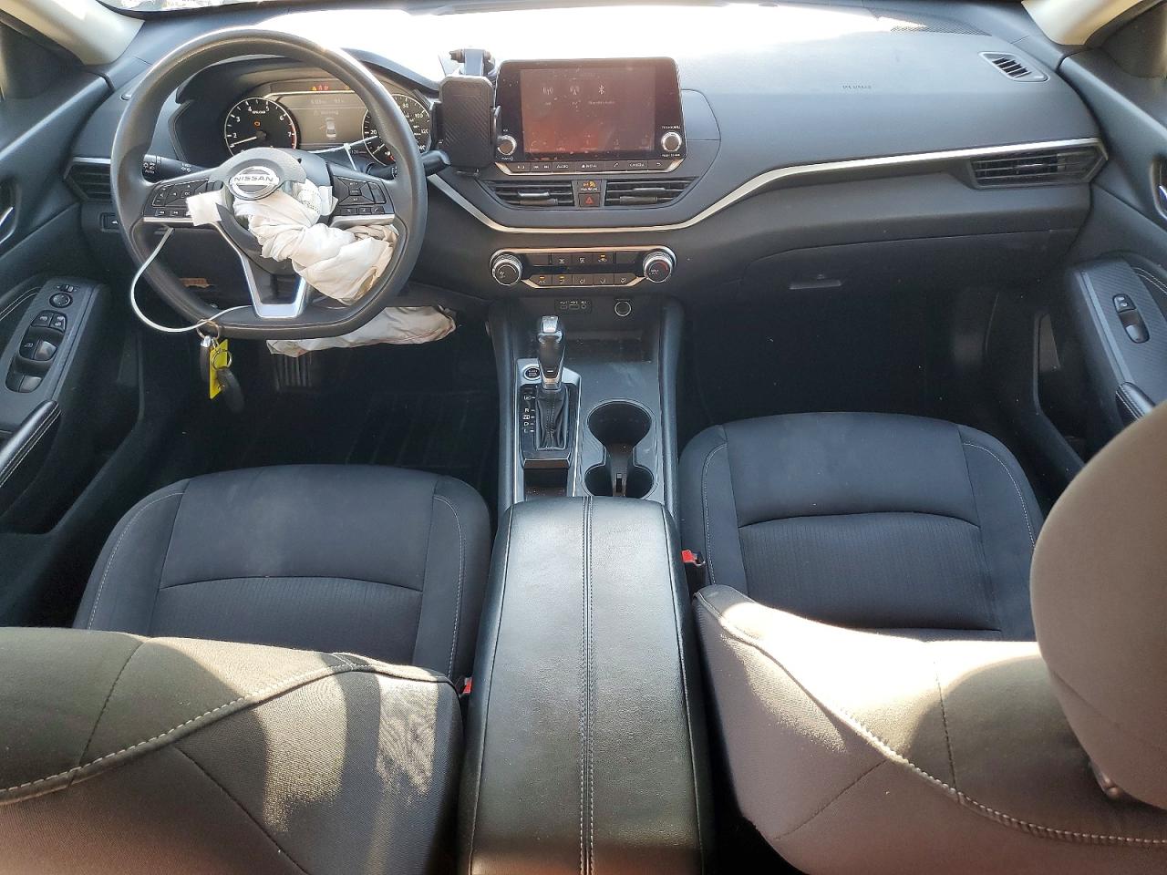 Nissan Altima S