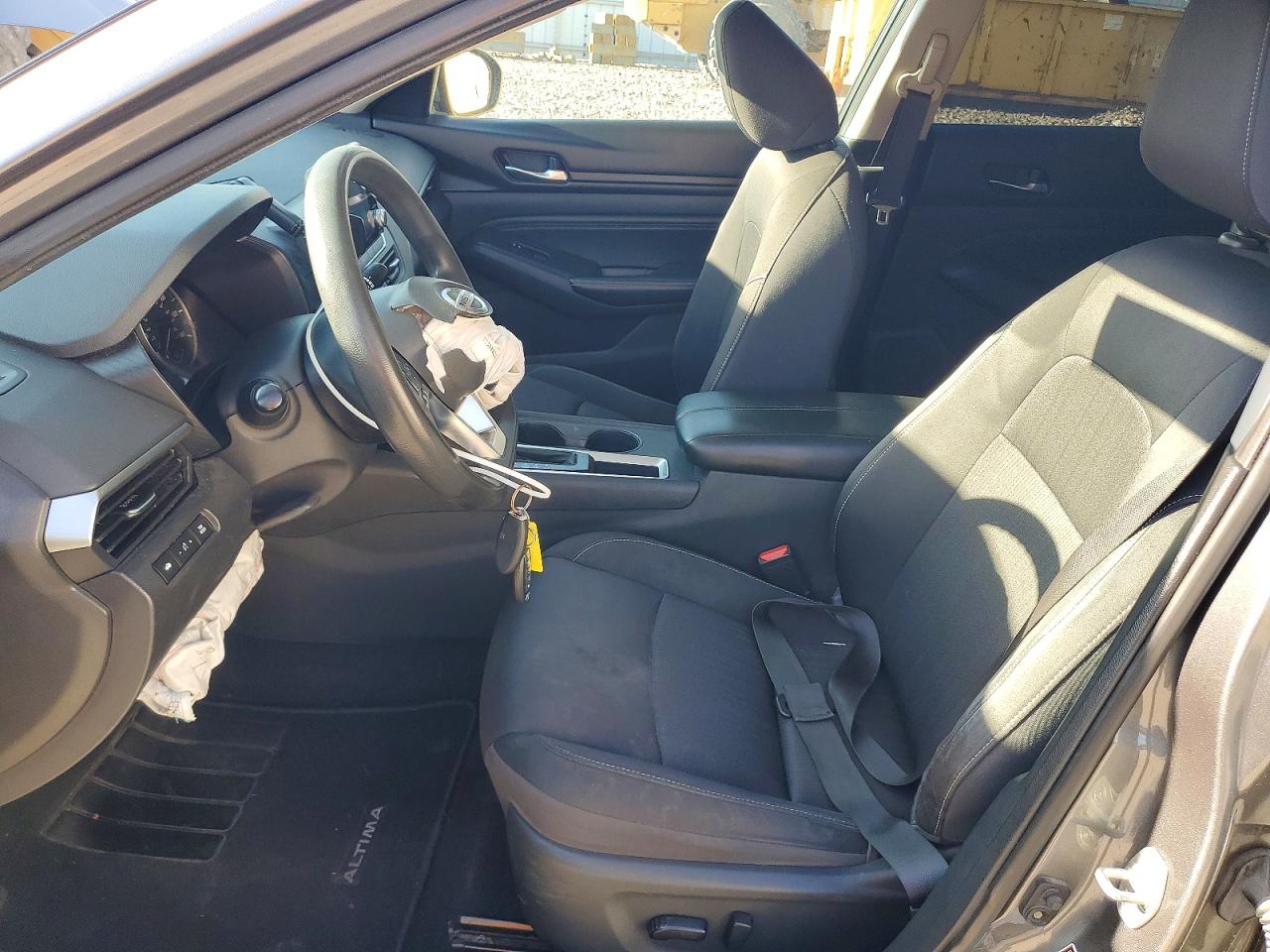 Nissan Altima S