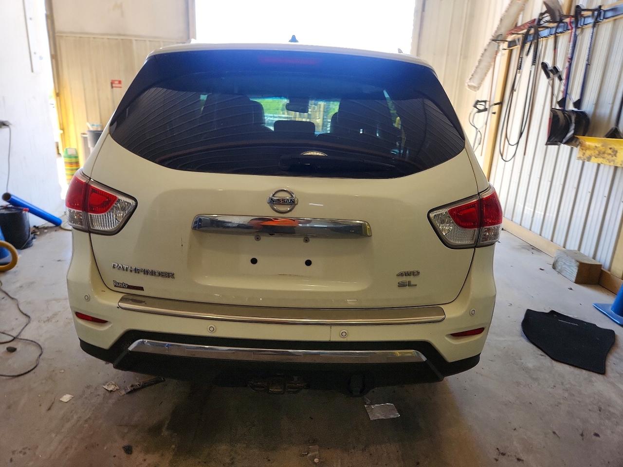 Nissan Pathfinder Sl