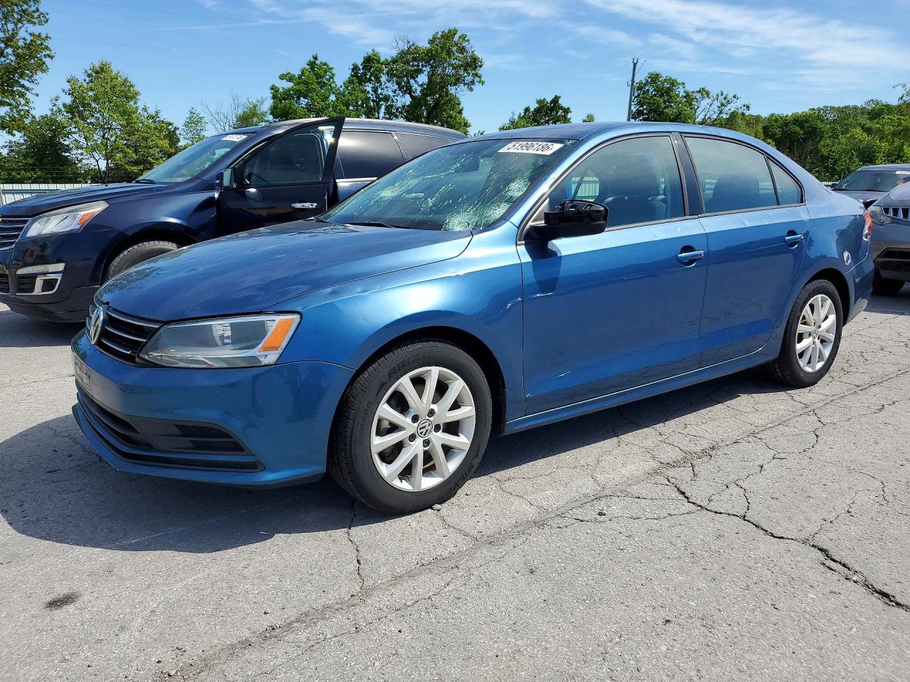Salvage Volkswagen Jetta Image