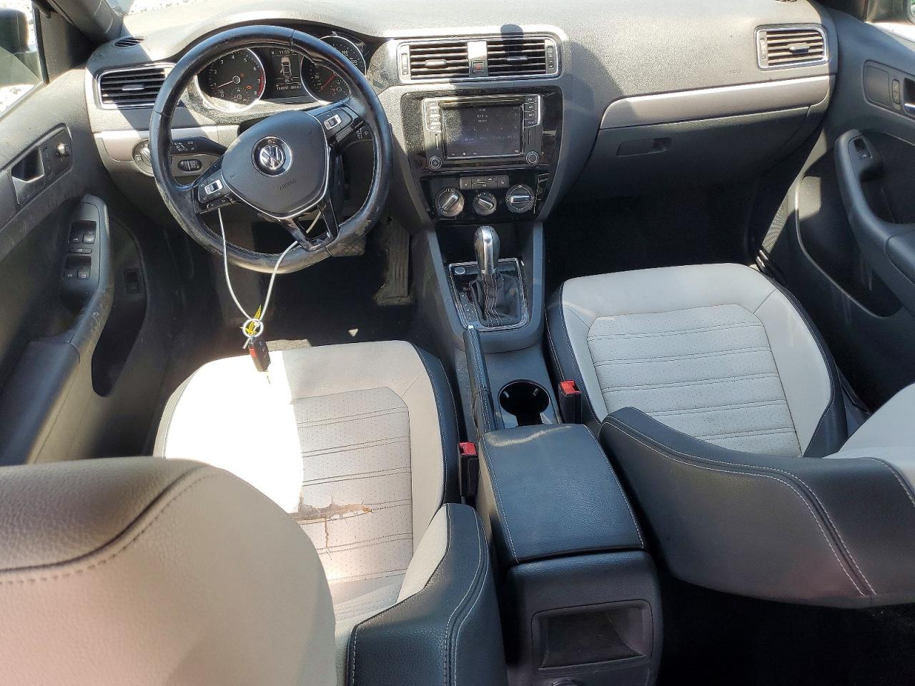Volkswagen Jetta Sport
