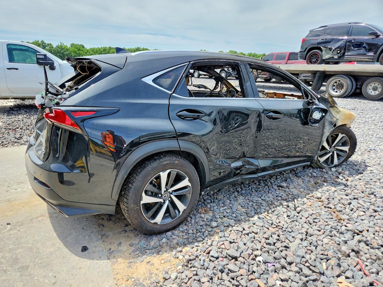 Lexus NX Base