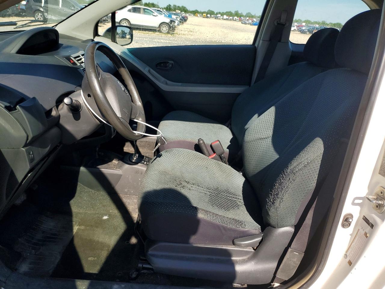 Toyota Yaris Base