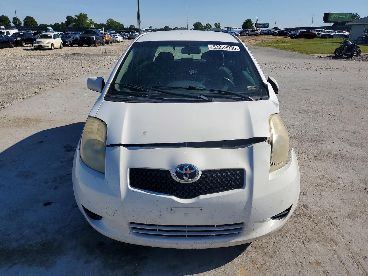 Toyota Yaris Base