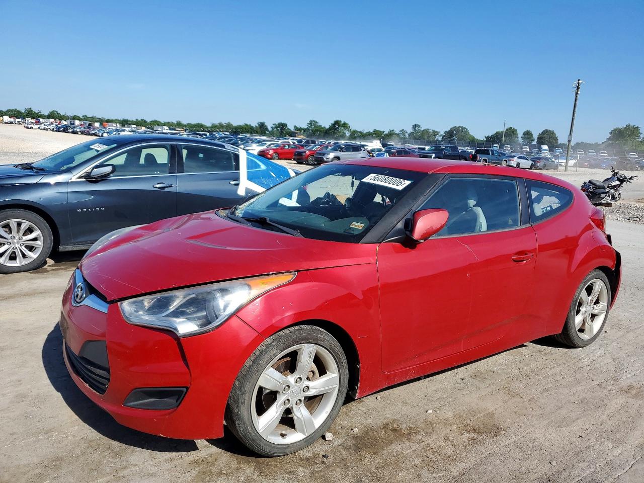 Salvage Hyundai VELOSTER Image
