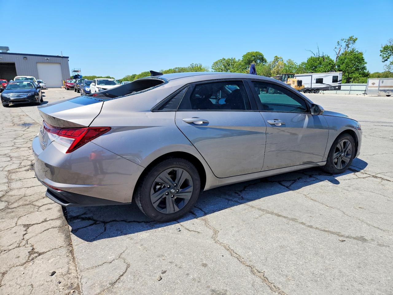 Hyundai ELANTRA Blue