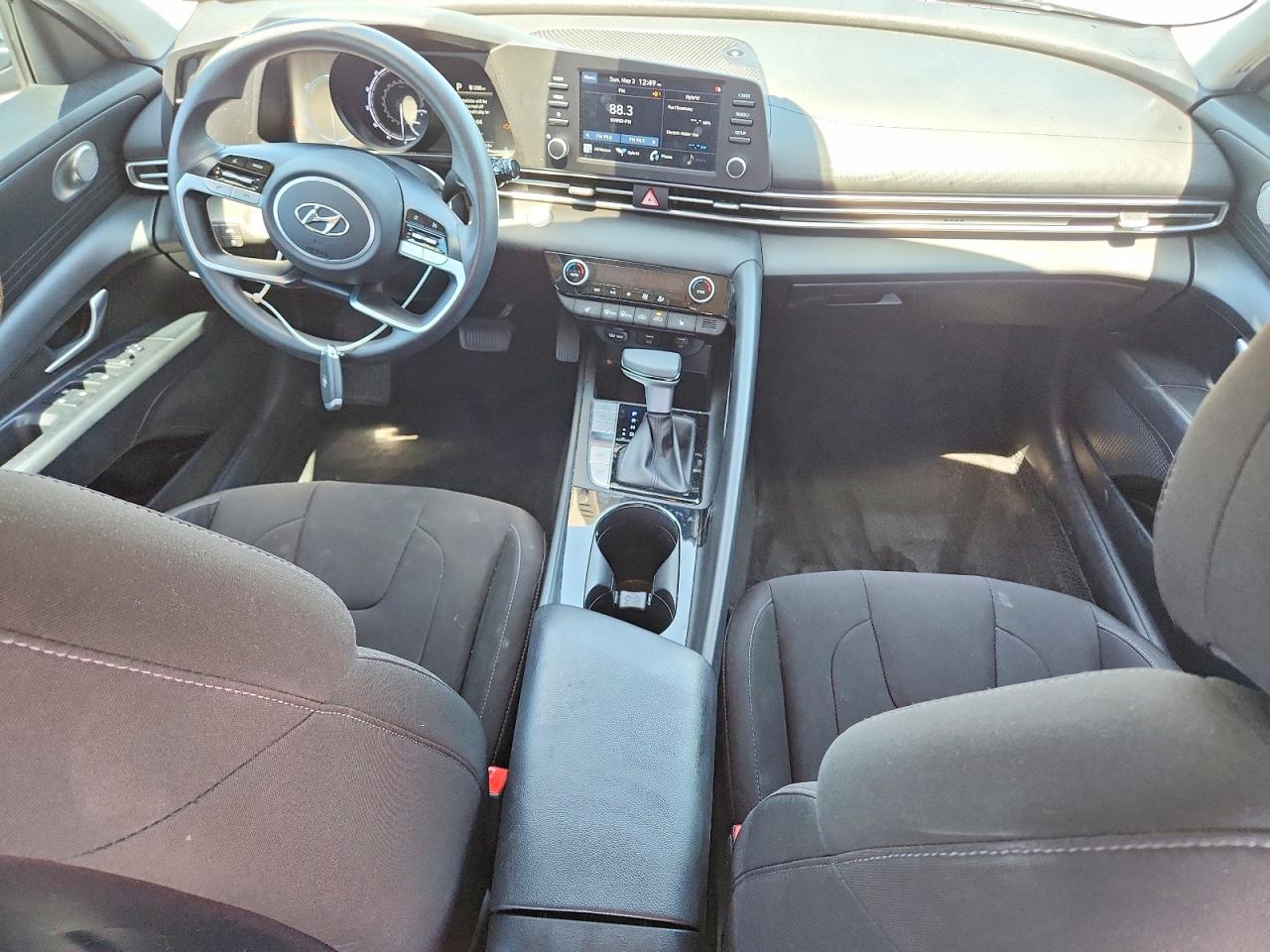 Hyundai ELANTRA Blue