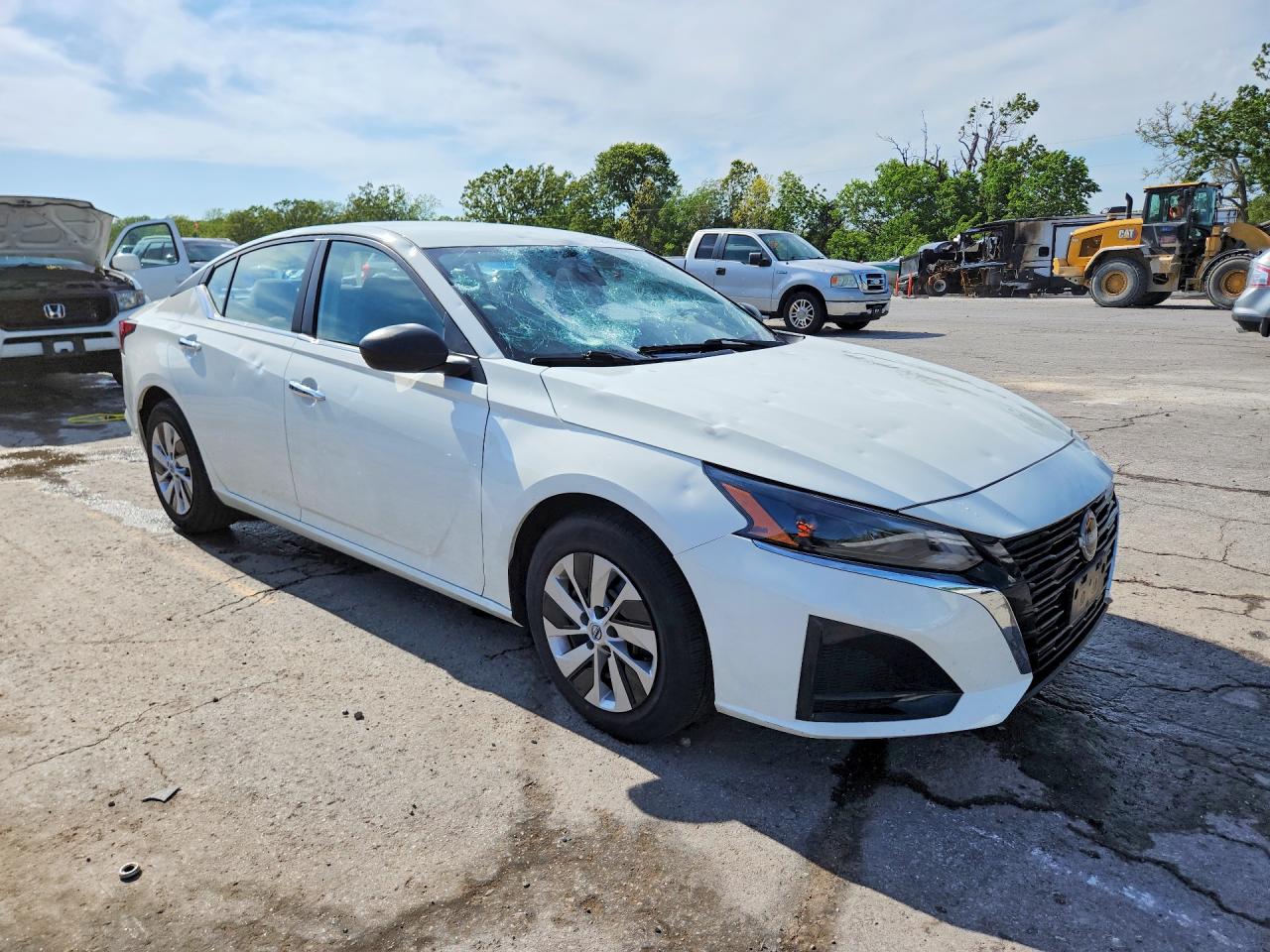 Nissan Altima S