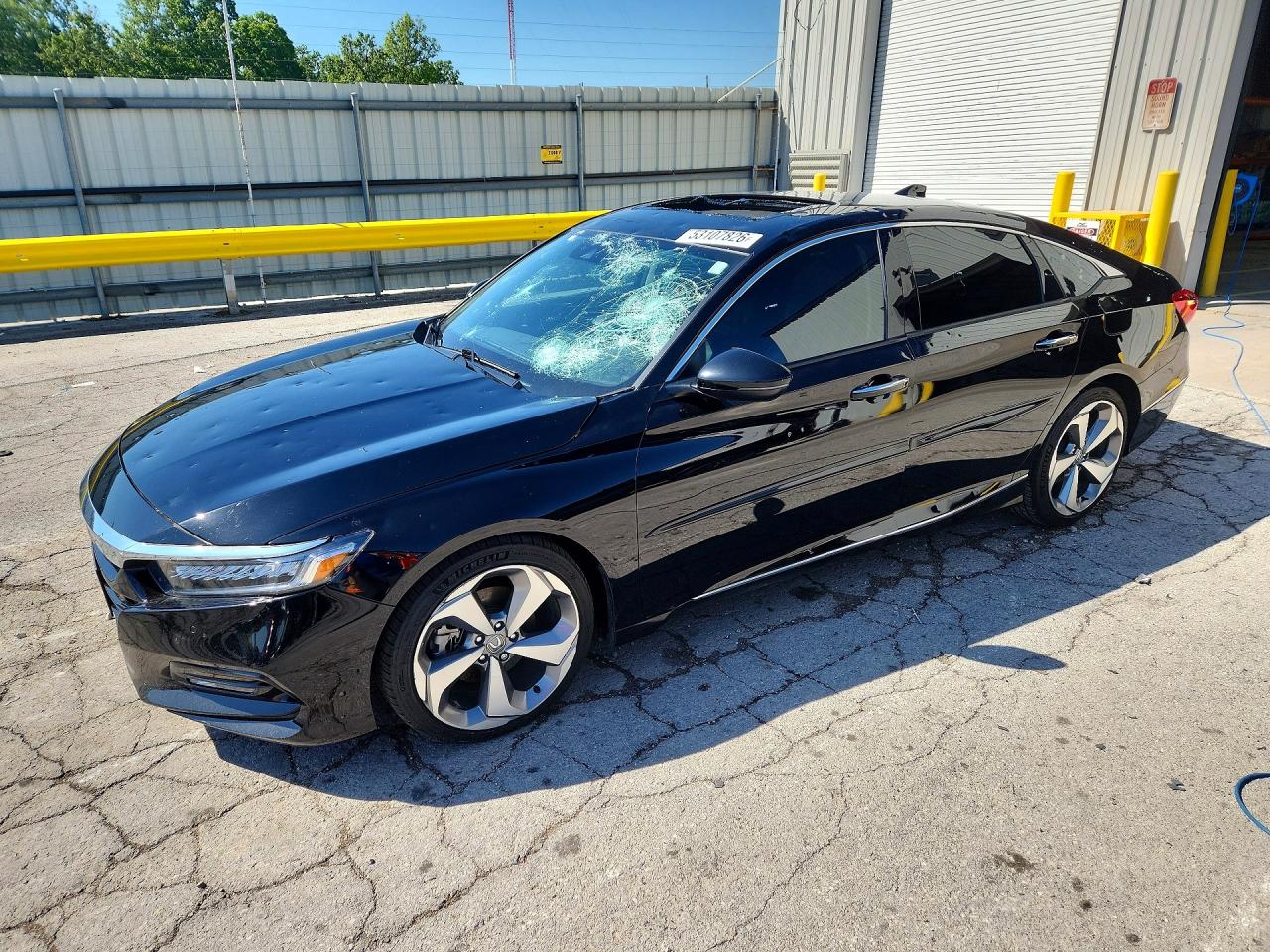 Salvage Honda Accord Image