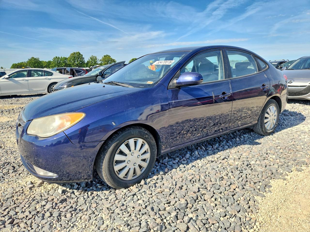 Salvage Hyundai ELANTRA Image