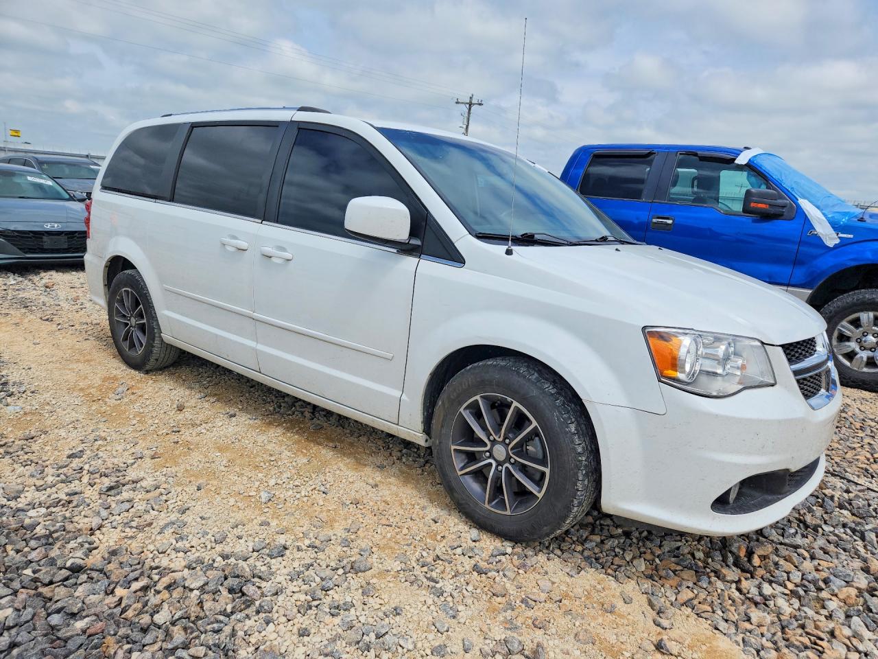 Dodge Caravan Sxt