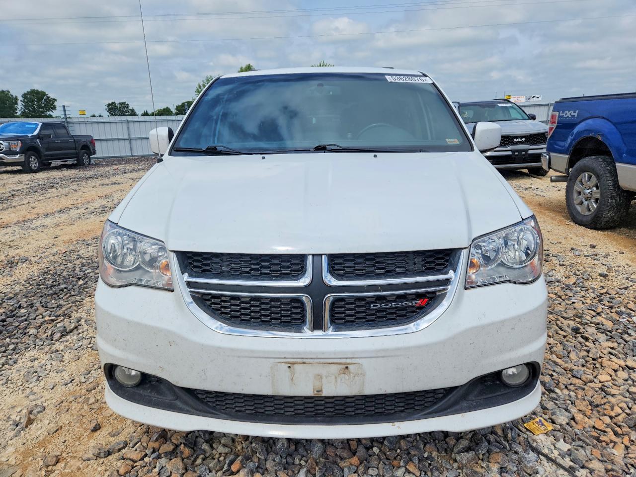 Dodge Caravan Sxt