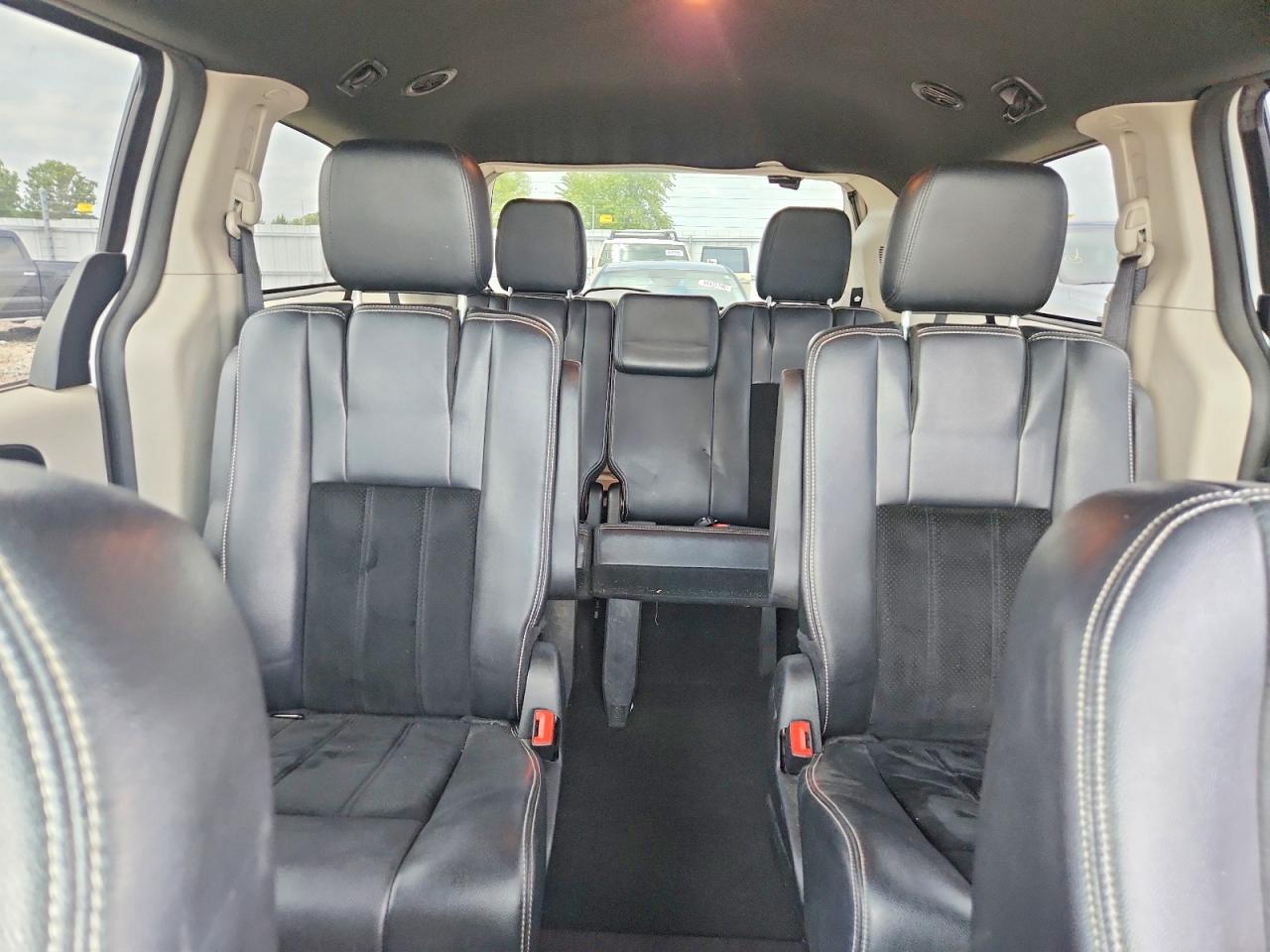 Dodge Caravan Sxt