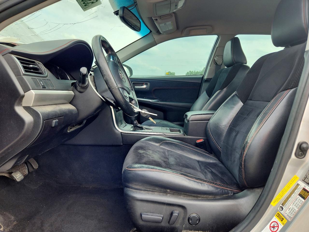 Toyota Camry Xse
