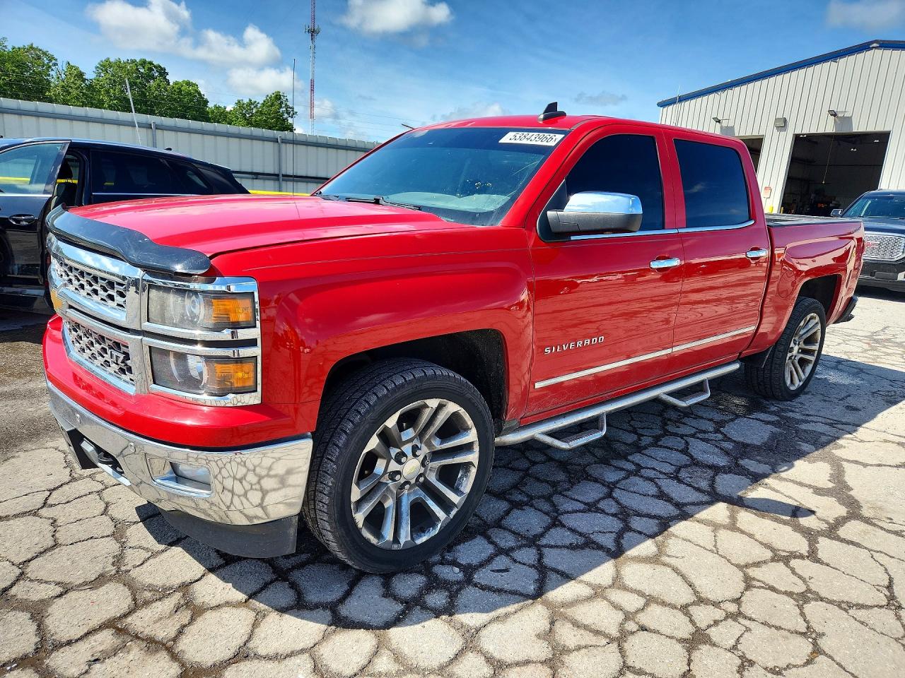 Salvage Chevrolet Silverado Image