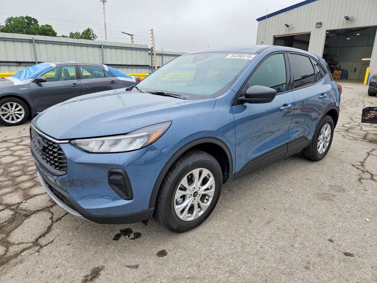 Salvage Ford Escape Image
