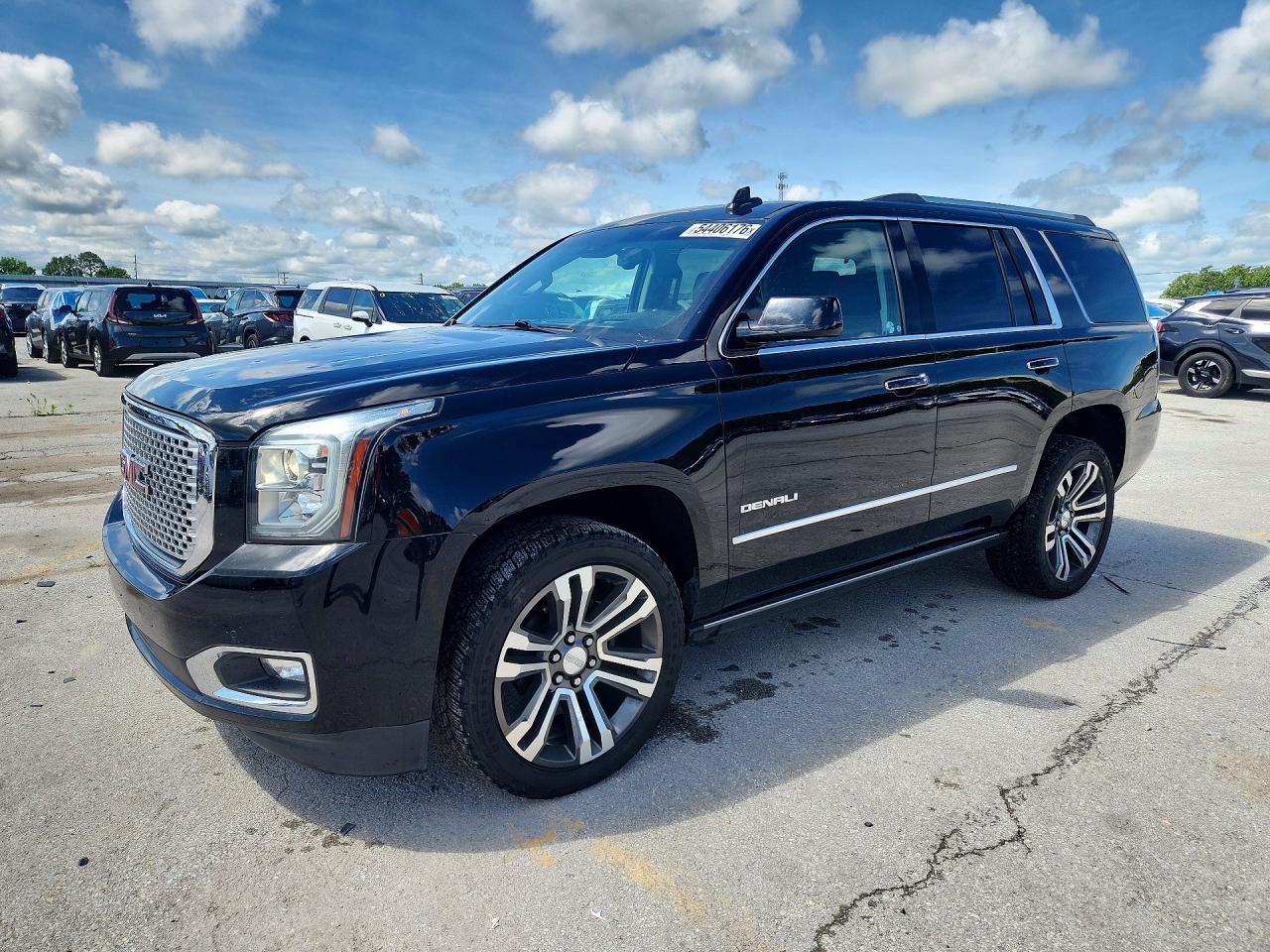 Salvage GMC Yukon Image