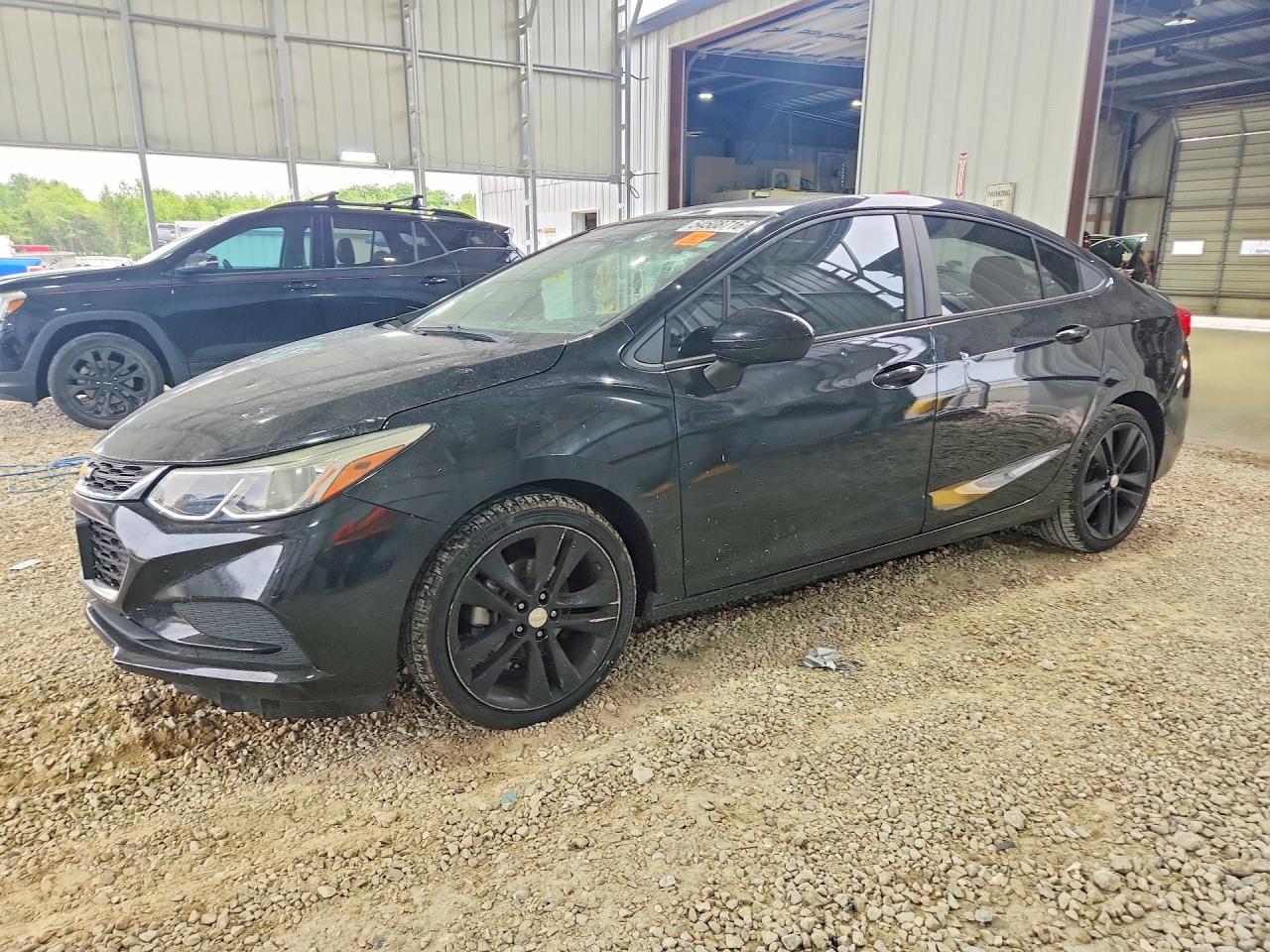 Salvage Chevrolet Cruze Image