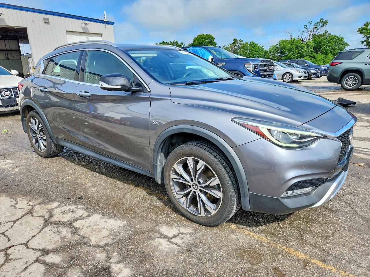 INFINITI Qx Premium