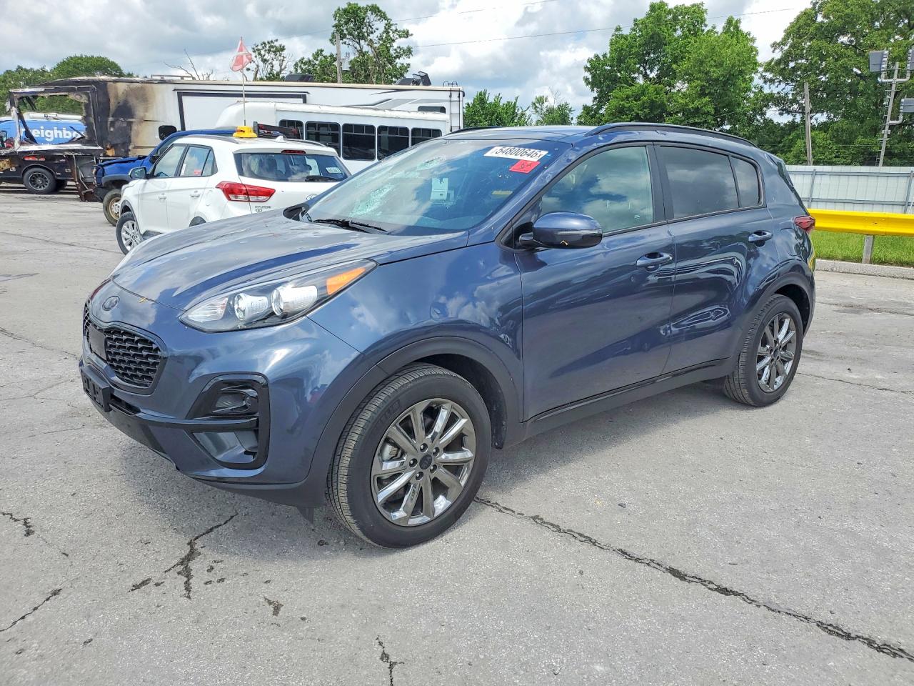 Salvage Kia Sportage Image