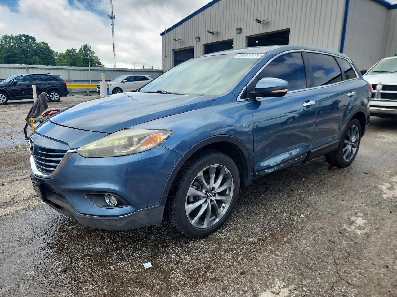 Salvage Mazda Cx Image