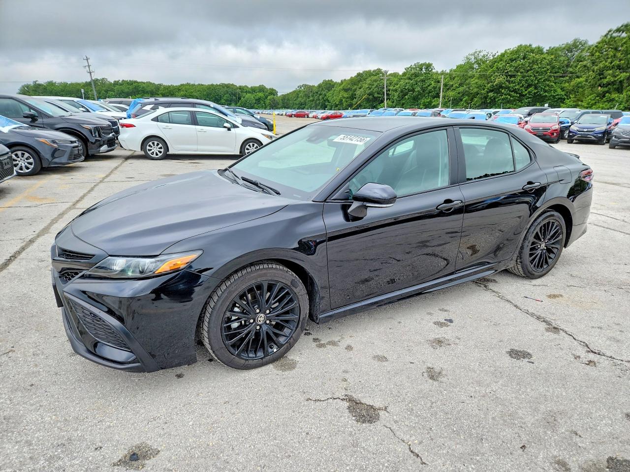 Salvage Toyota Camry Image