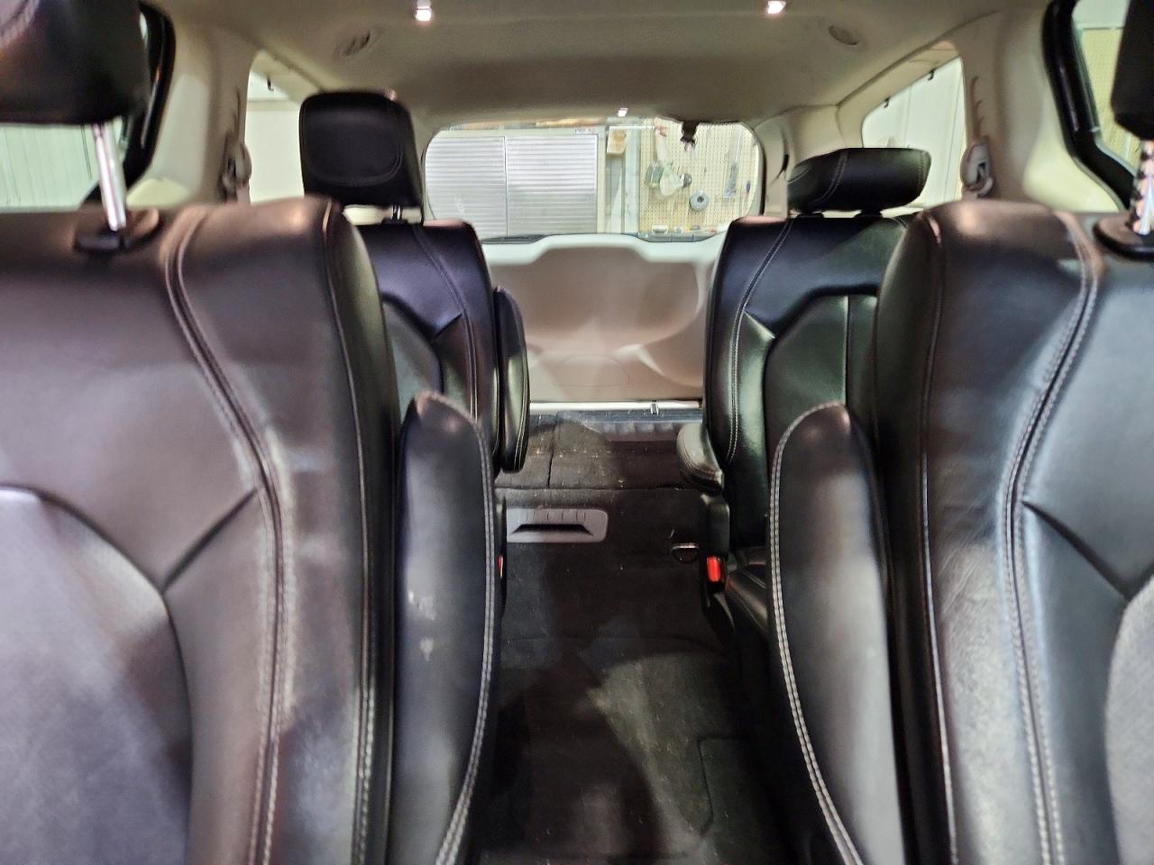 Chrysler Pacifica Touring L