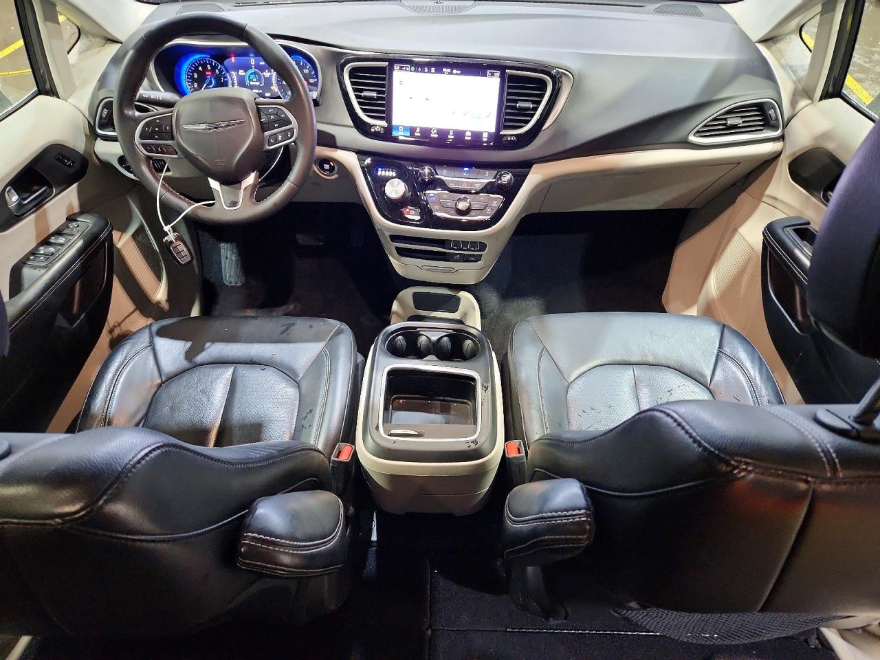 Chrysler Pacifica Touring L