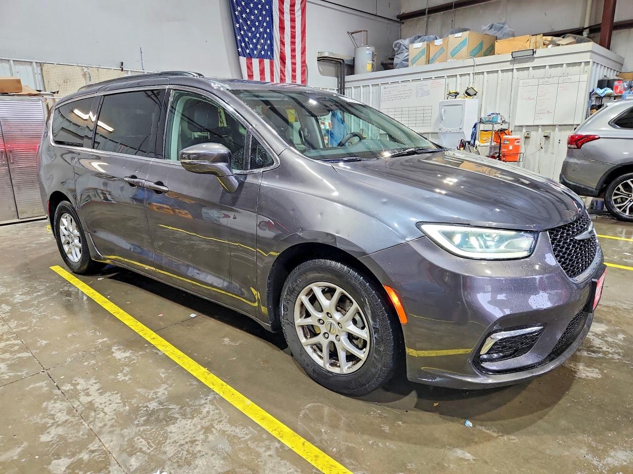 Chrysler Pacifica Touring L