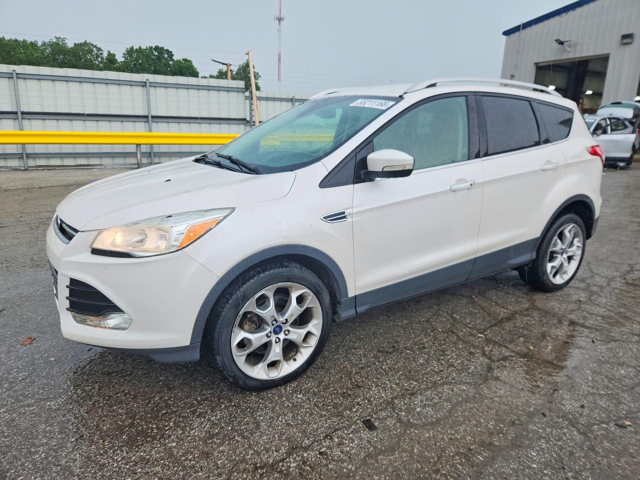 Salvage Ford Escape Image