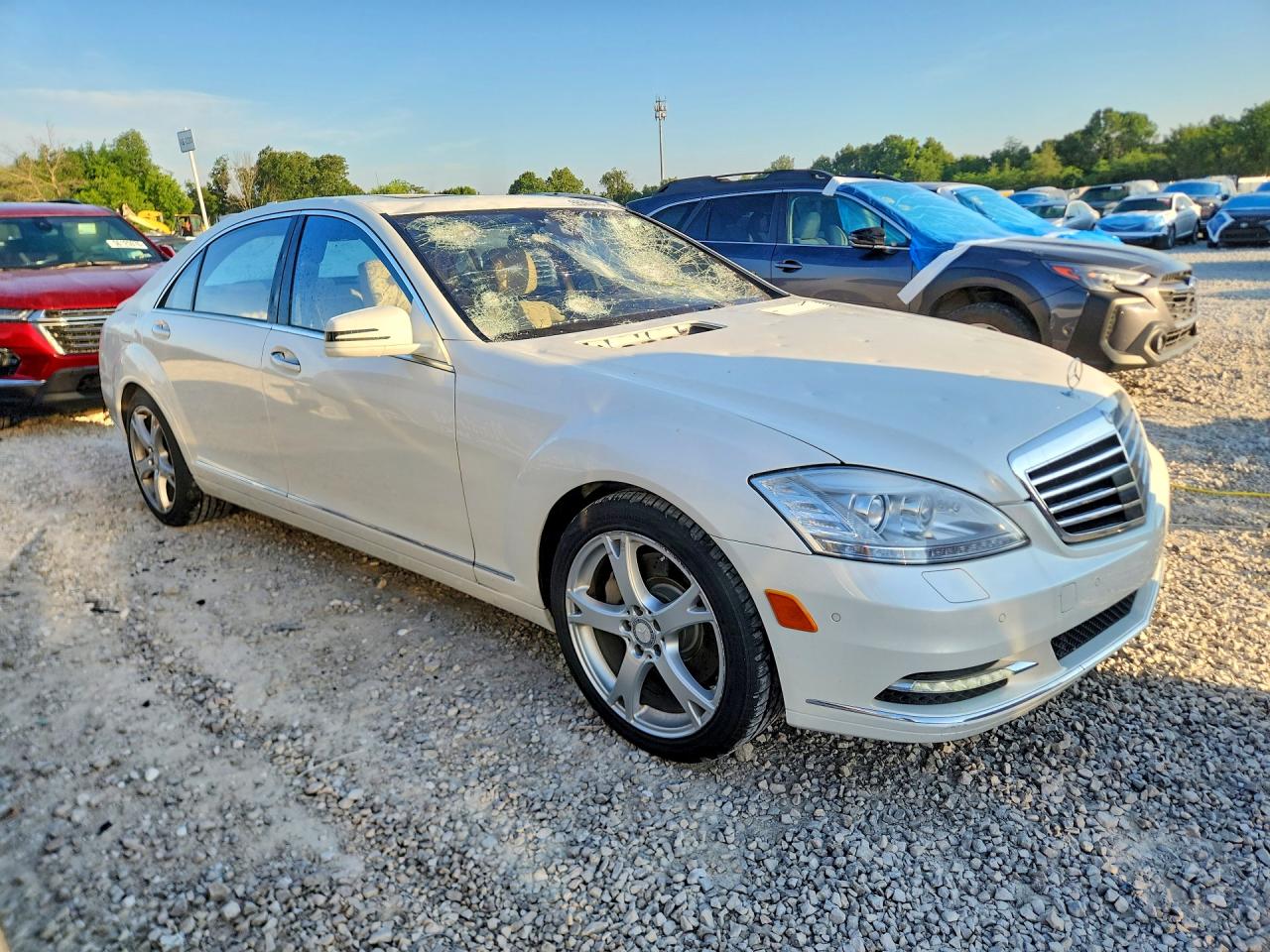 Mercedes-Benz S-Class 550