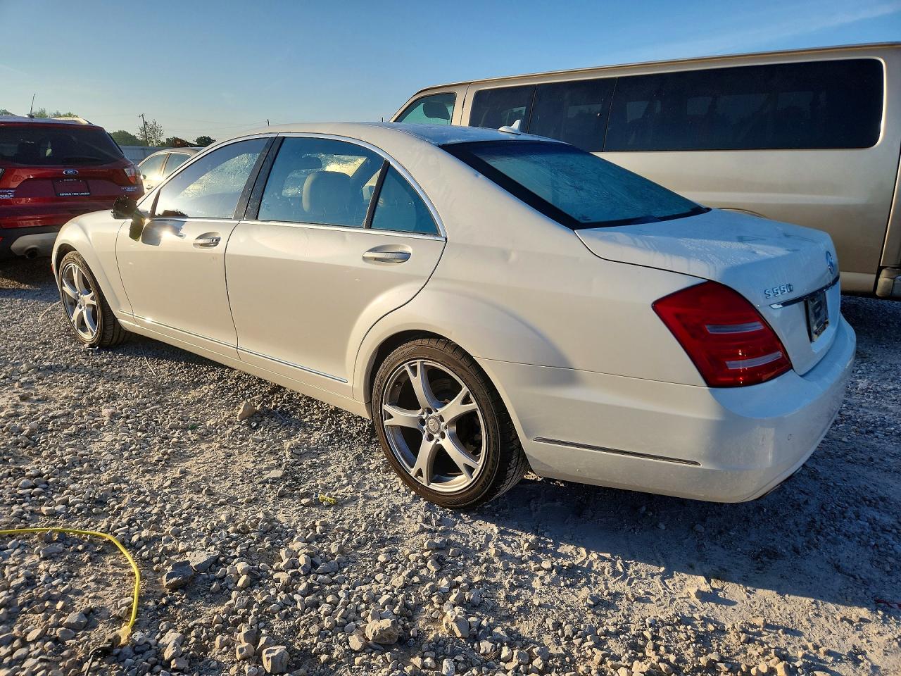 Mercedes-Benz S-Class 550